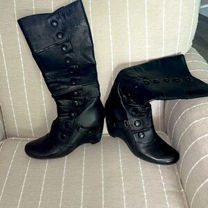 Crown Vintage Lani leather wedge heeled boots.
